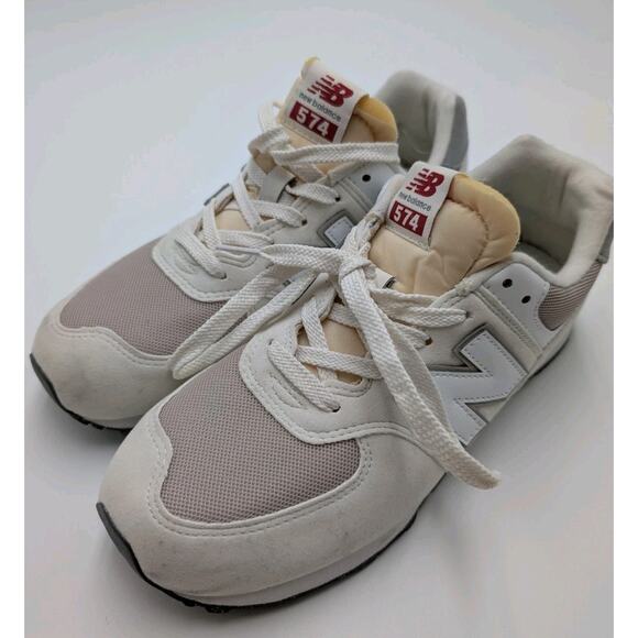 New Balance 574 NB Beige Grey Unisex Size 6 Lifestyle Casual Lifestyle Shoes - Picture 2 of 6